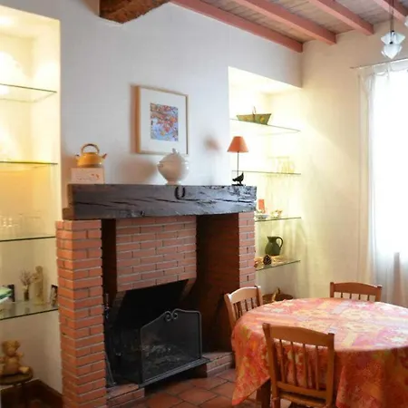 Bed & Breakfast La P'tite Cour Montaigut-sur-Save